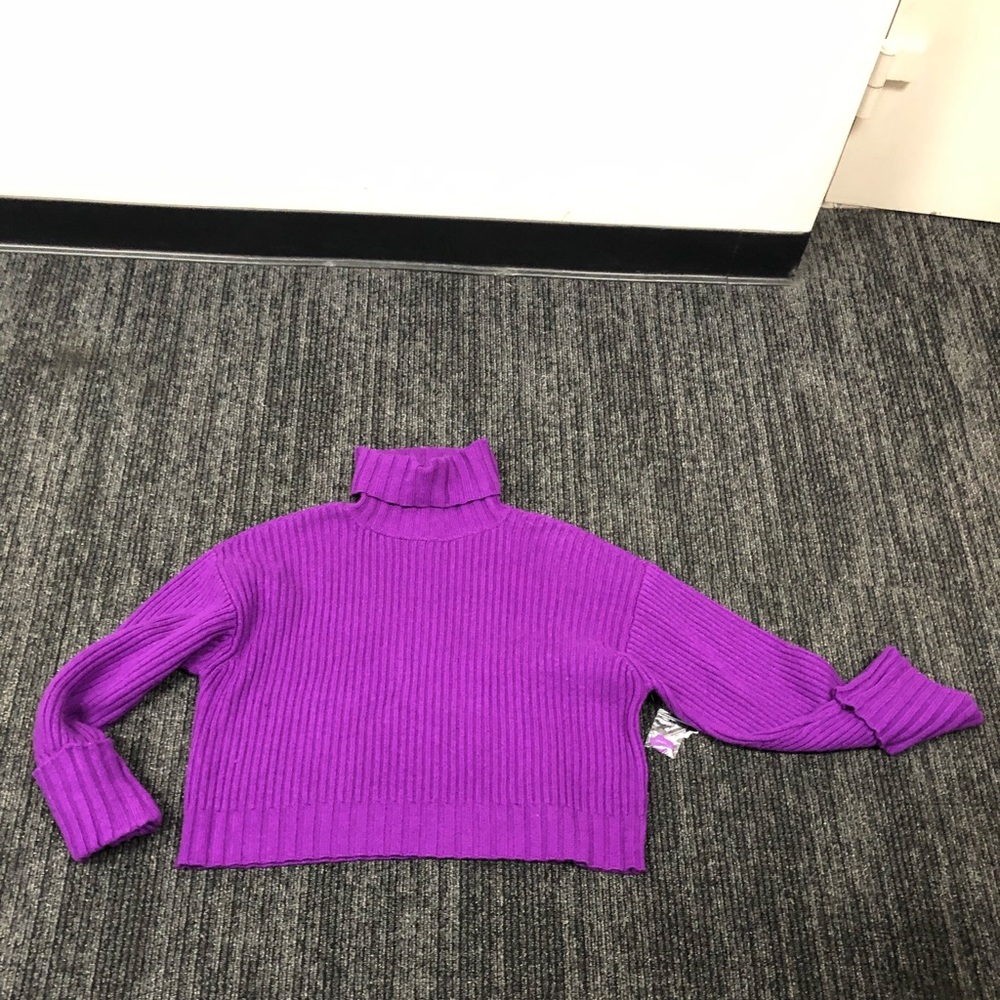 Nine West Large purple sweater NWT